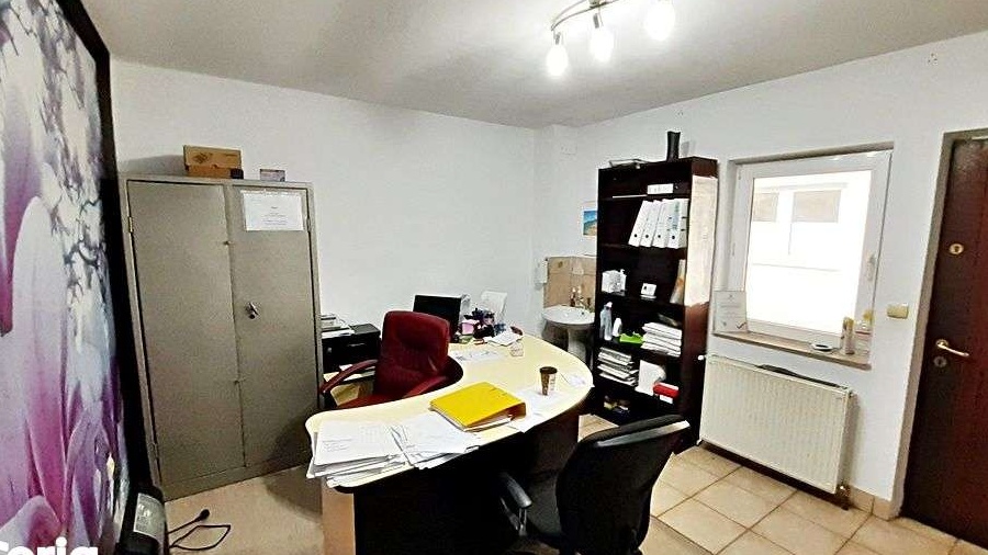 Central, spatiu birouri 30mp, 350 euro