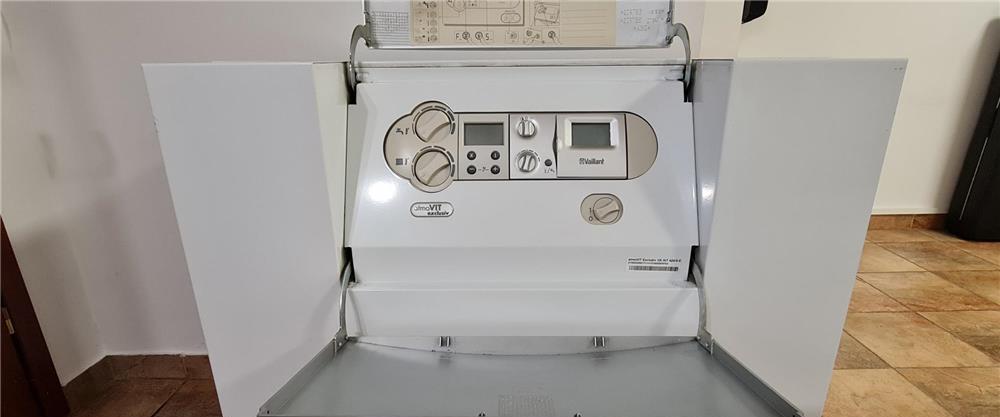 Centrala termica Vaillant Atmo VIT exclusiv VK INT 424/8-E 42kW Tiraj natural