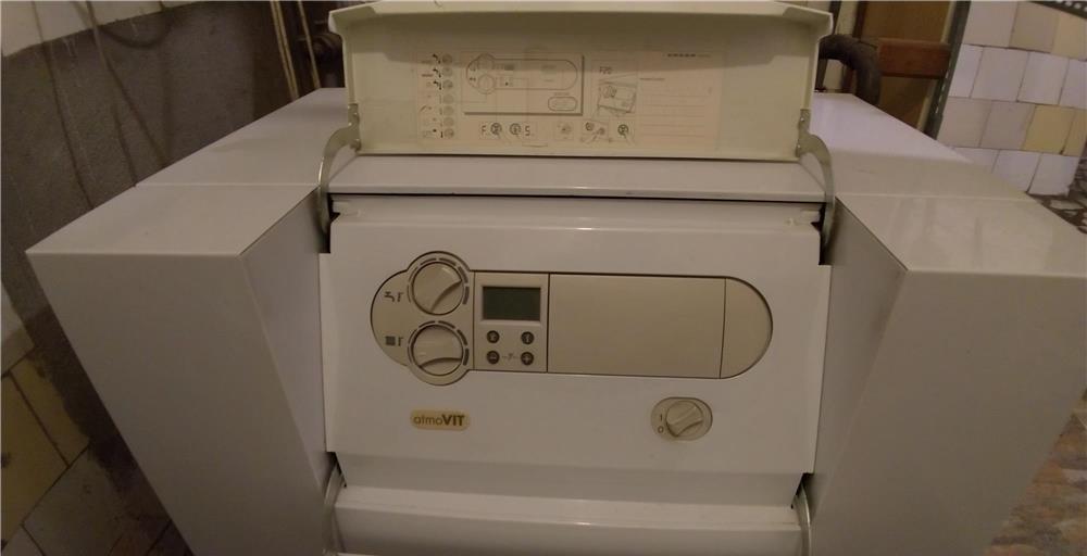 centrala termica(gaz)de podea vaillant atmovit vk 56 kw+2 pompe Wilo+vas expansiune 50 L-functionale