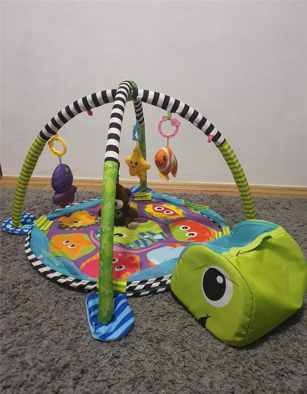 Centru de activități pentru bebeluși