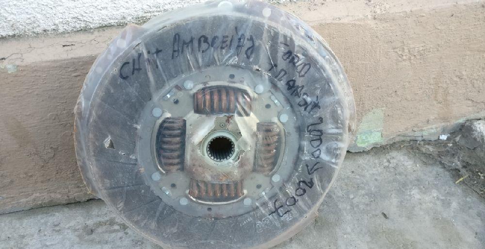 chit ambreiaj ford
