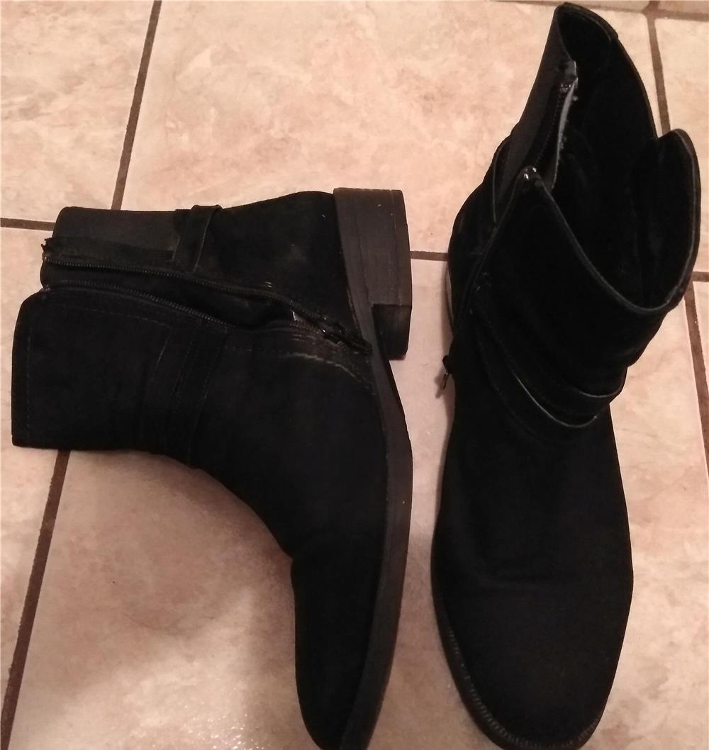 Cizme scurte de piele intoarsa