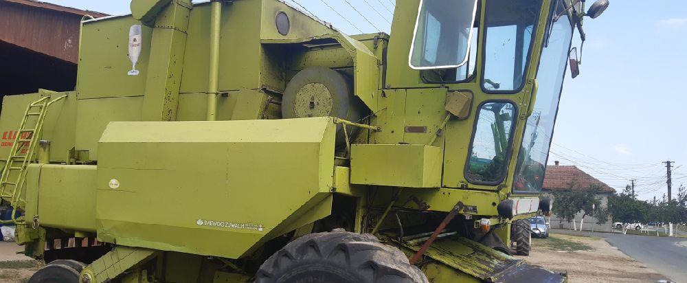 Claas combina agricola