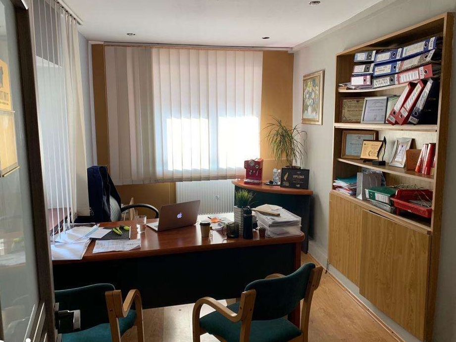 Cladire Birouri in zona Ultracentrala - Piata Muzeului - COMISION 0%