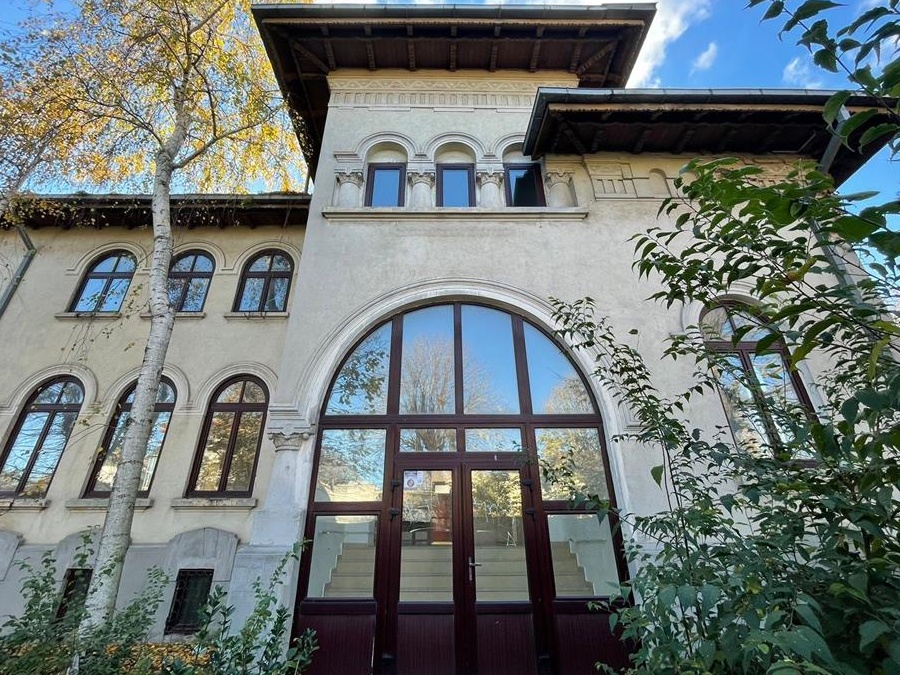 Cladire-casa-vila -gradinita-clinică-zona centrala Constanta