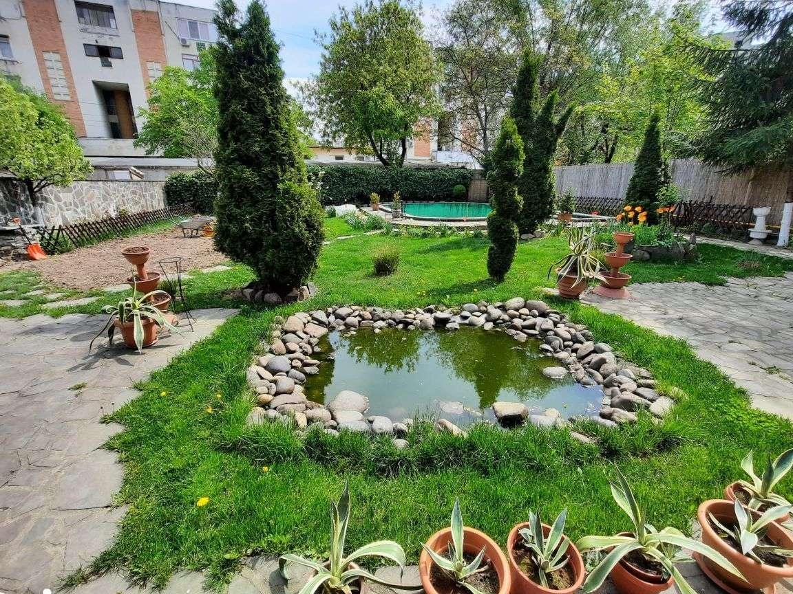 Cladire de birouri zona Bld. Traian - P+III+M, 10,2 Ari de teren