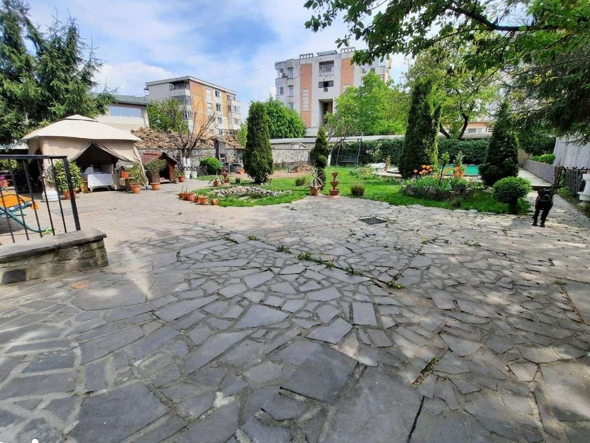 Cladire de birouri zona Bld. Traian - P+III+M, 10,2 Ari de teren