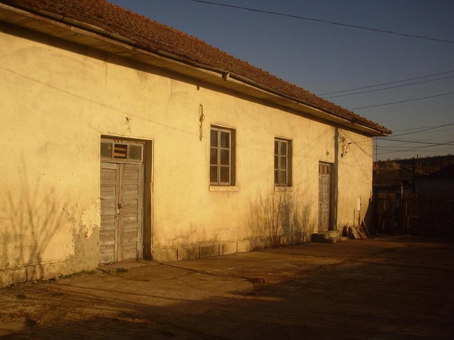 Cladire hala casa MURFATLAR