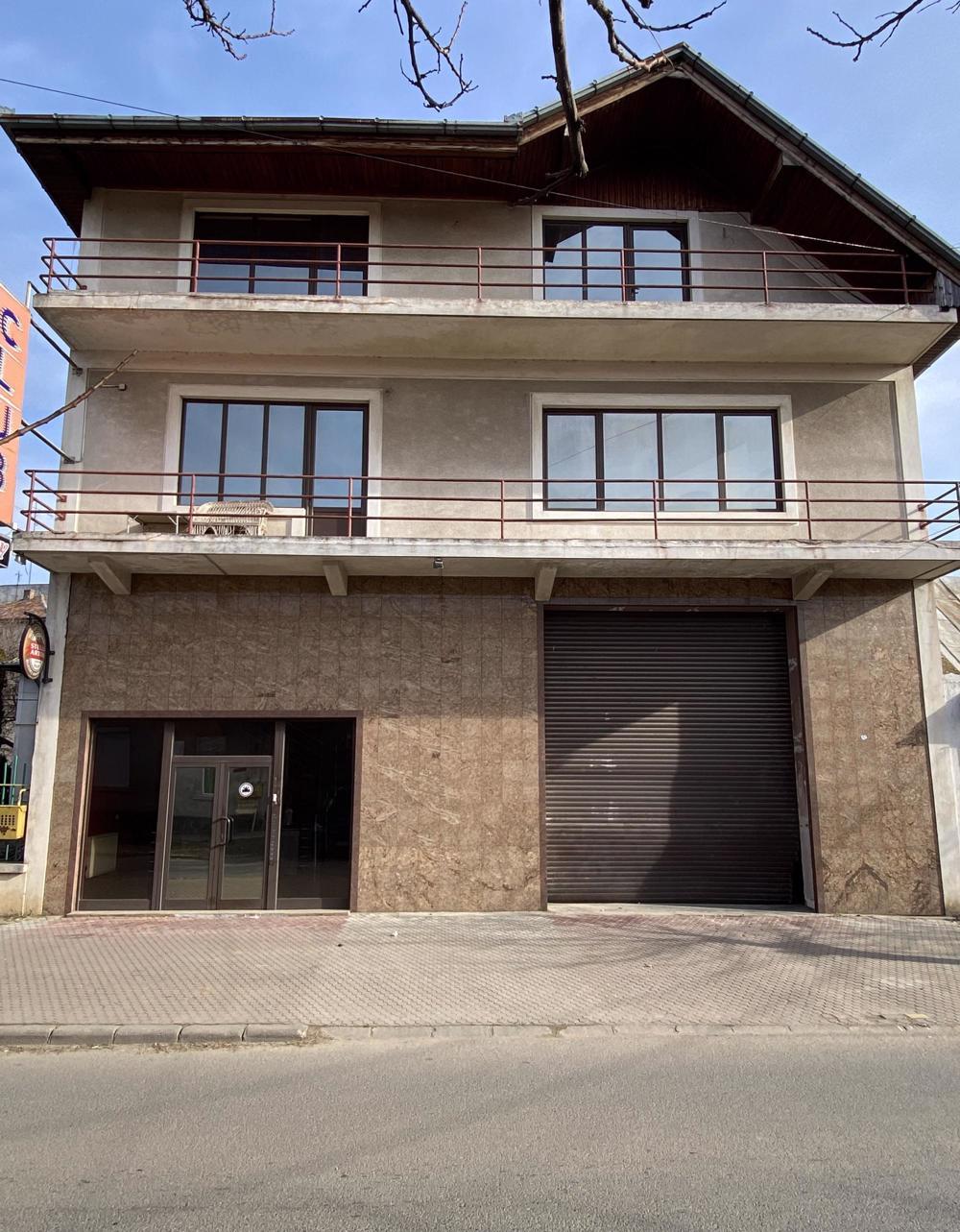 Cladire mixtă de inchiriat in inima orasului