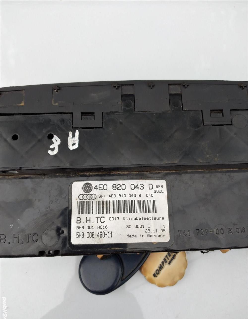 Clapeta acceleratie/ panou clima Audi A8 D3