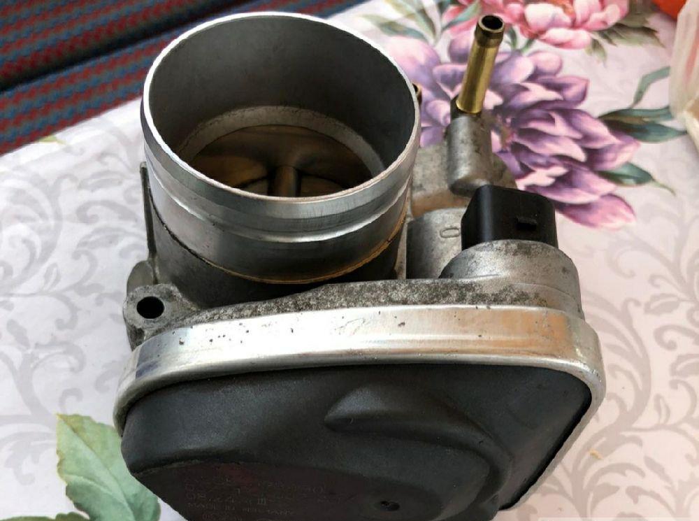 clapeta acceleratie vw 1.6 bse