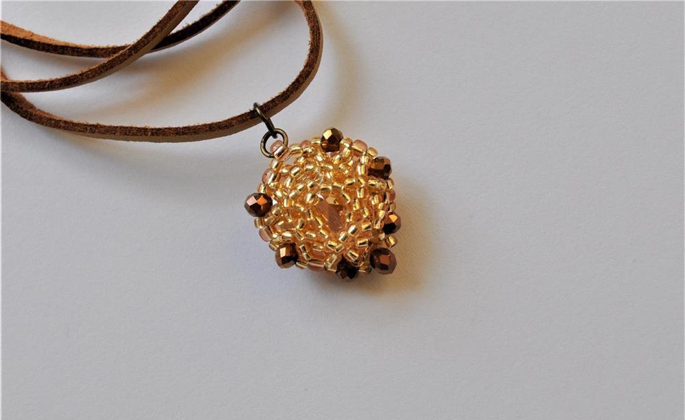 colier inima, lantisor auriu, pandantiv cristal, bijuterii femei, cadou handmade