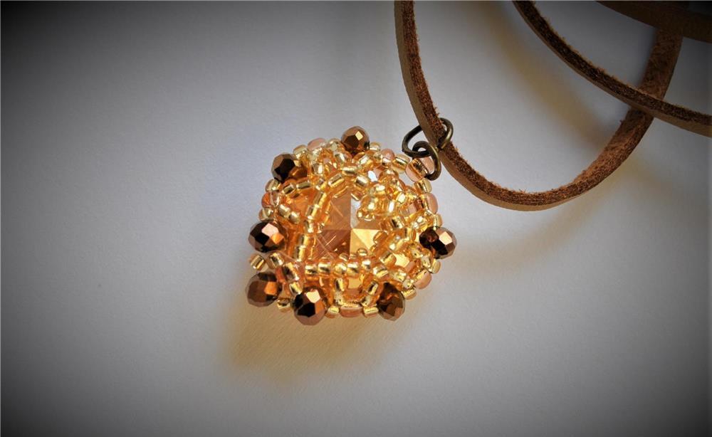 colier inima, lantisor auriu, pandantiv cristal, bijuterii femei, cadou handmade