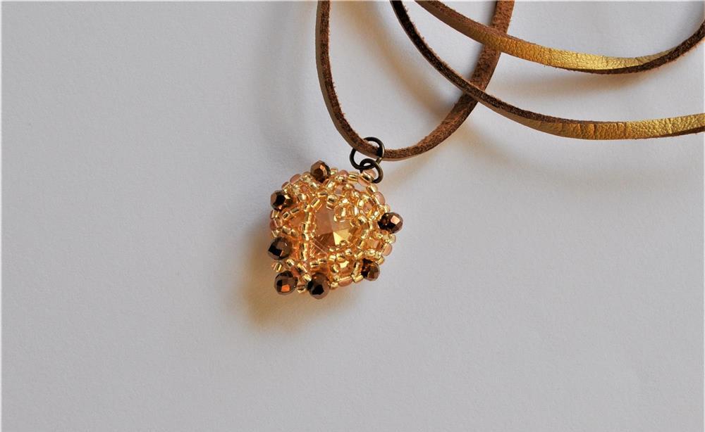 colier inima, lantisor auriu, pandantiv cristal, bijuterii femei, cadou handmade