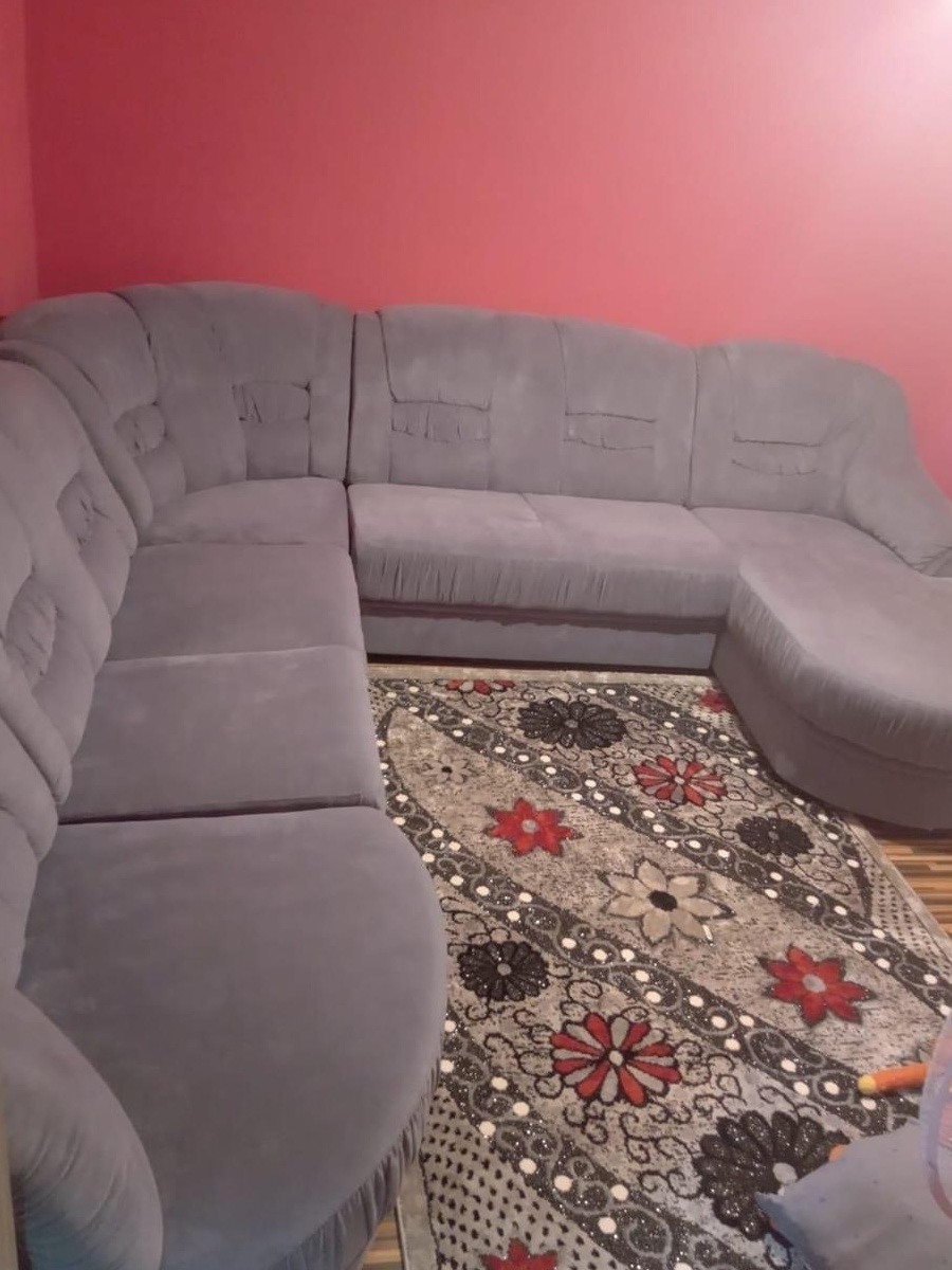 Colțar extensibil cu lada de depozitare