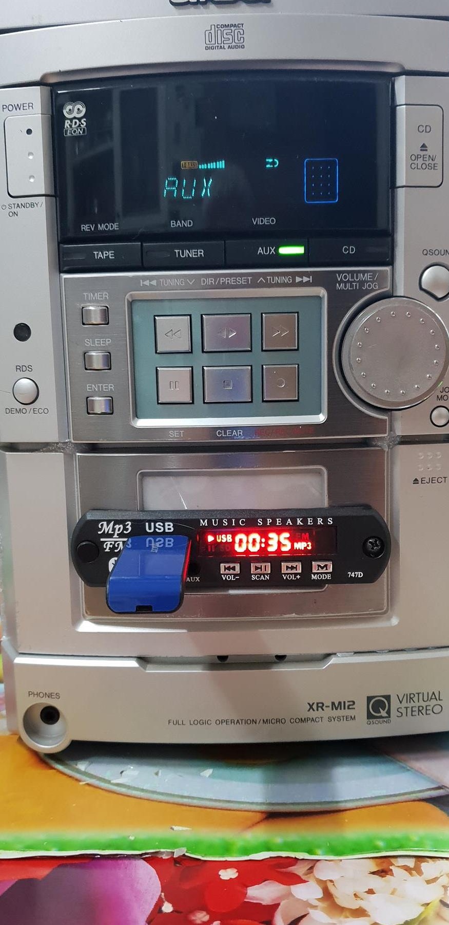 Combina Aiwa
