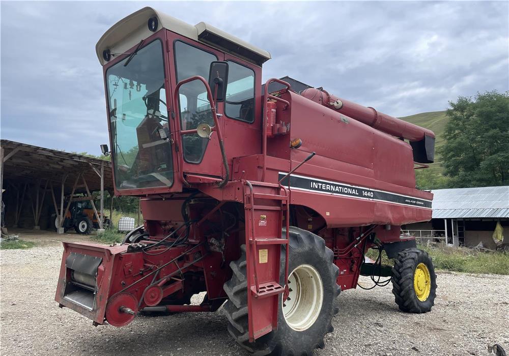 Combina Case 1440 4x4
