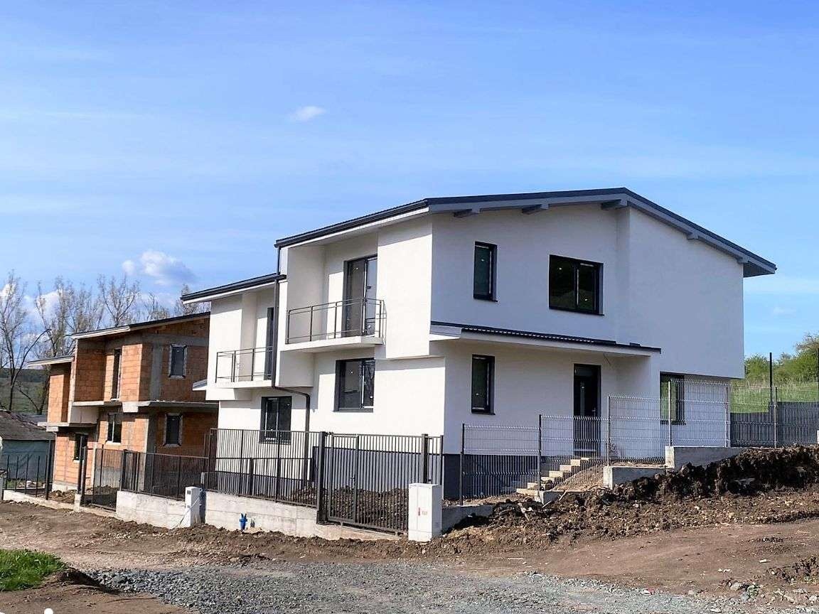 Comision 0%! Casa noua, 120 mp, incalzire pardoseala, Magnoliei 11