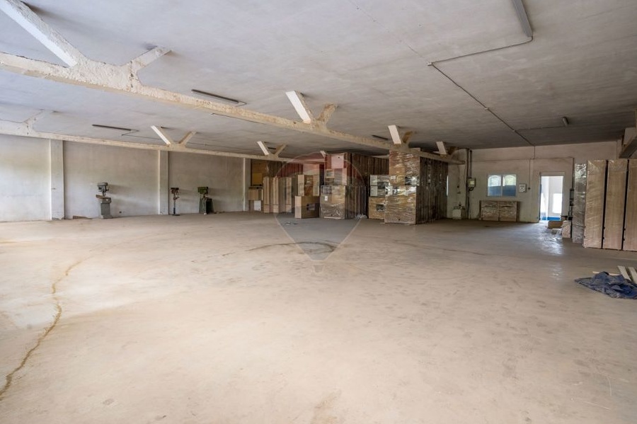 COMISION 0%! Spatiu industrial de vanzare 3,721 mp. in Gherla