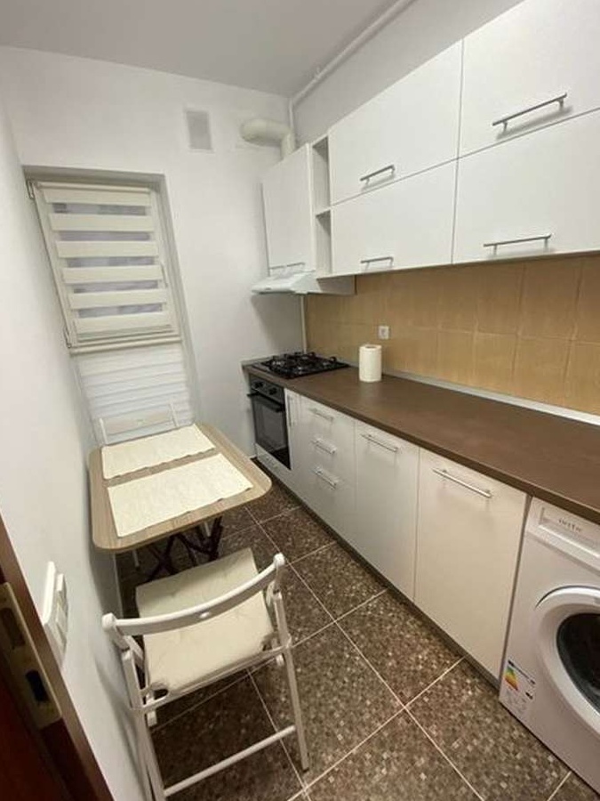 complex rezidential auchan titan rasarit de soare loc parcare