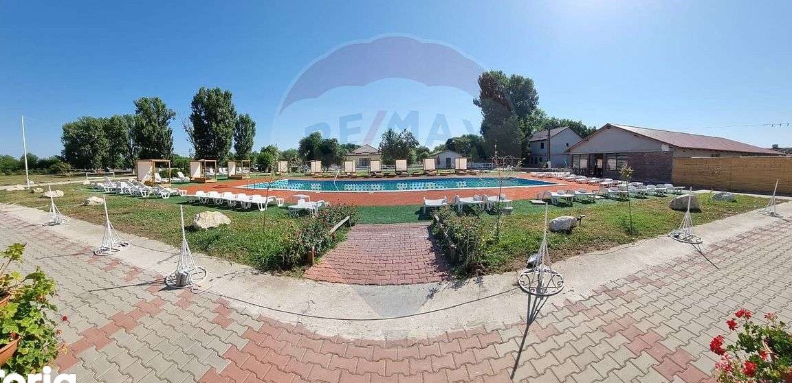 Complex turistic - Ferma - Restaurant - sala evenimente - piscina 7 ha