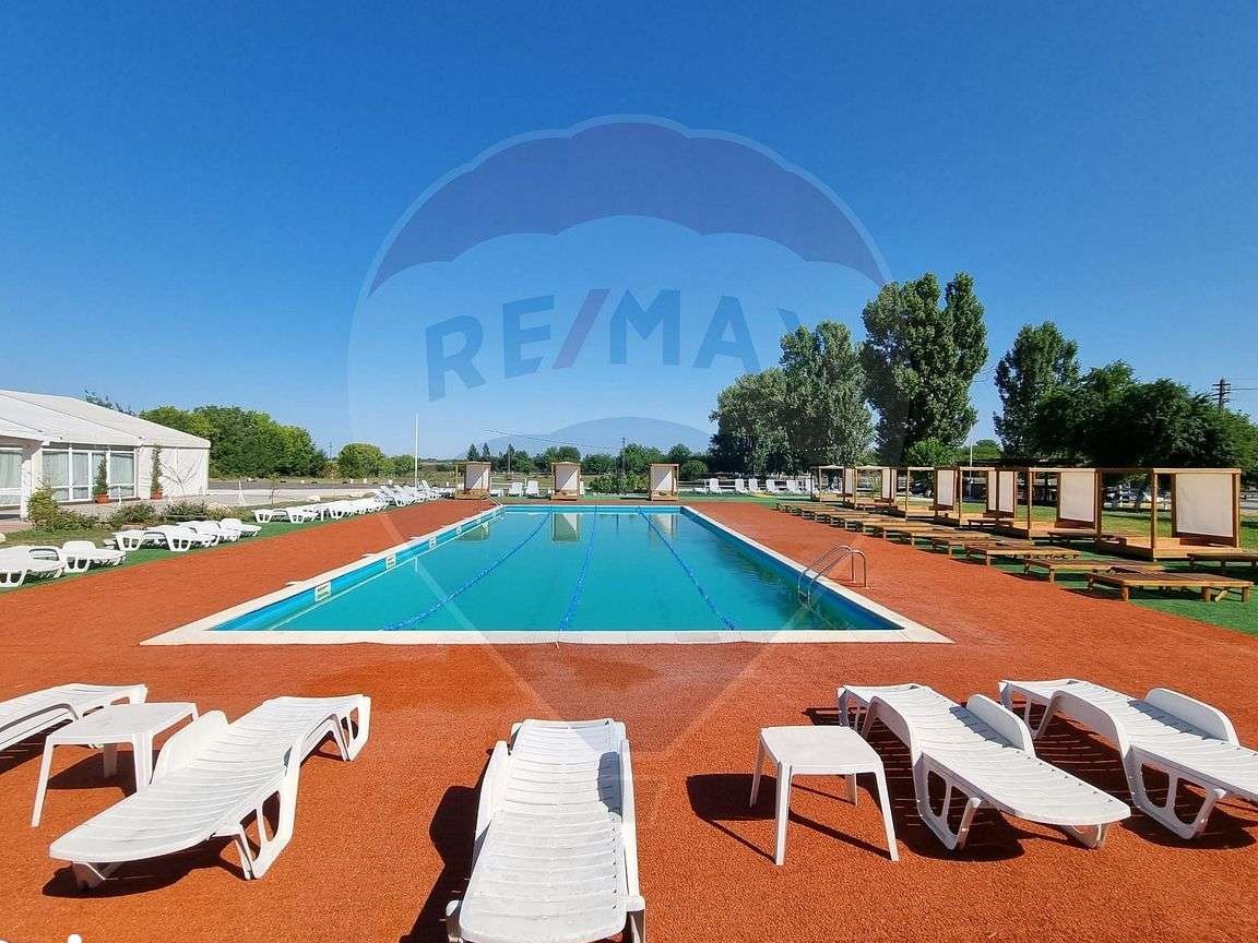 Complex turistic - Ferma - Restaurant - sala evenimente - piscina 7 ha