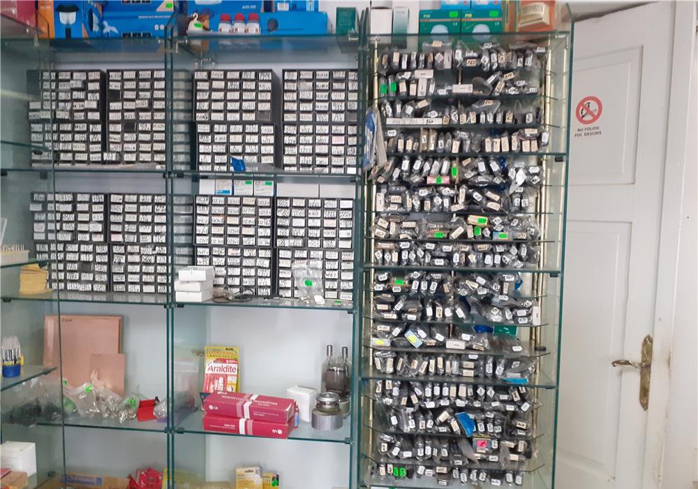 Componente electronice noi