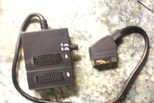 Comutator scart pentru 2 conectori