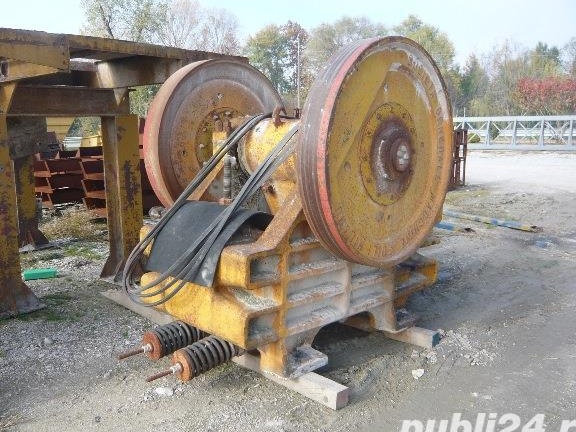 Concasor cu falci BR600