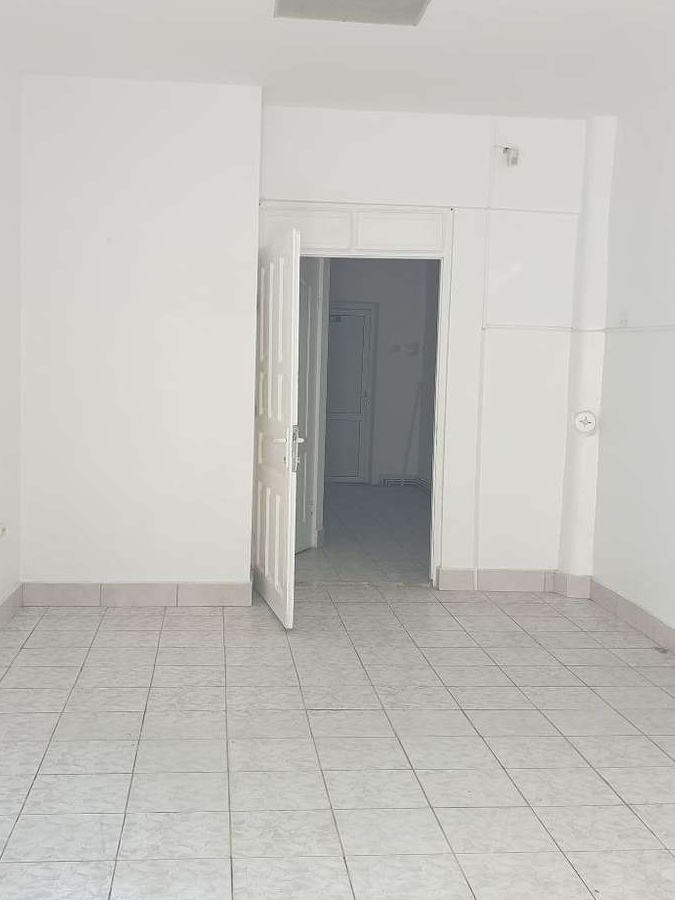 Concesionez firma cu Spatiu Comercial Central - Zalau