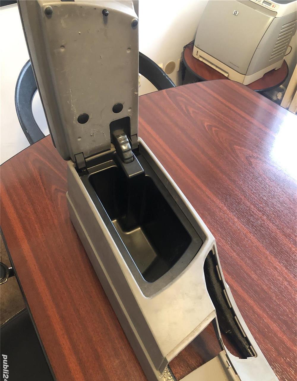 Consola centrala BMW X3 E83 gri