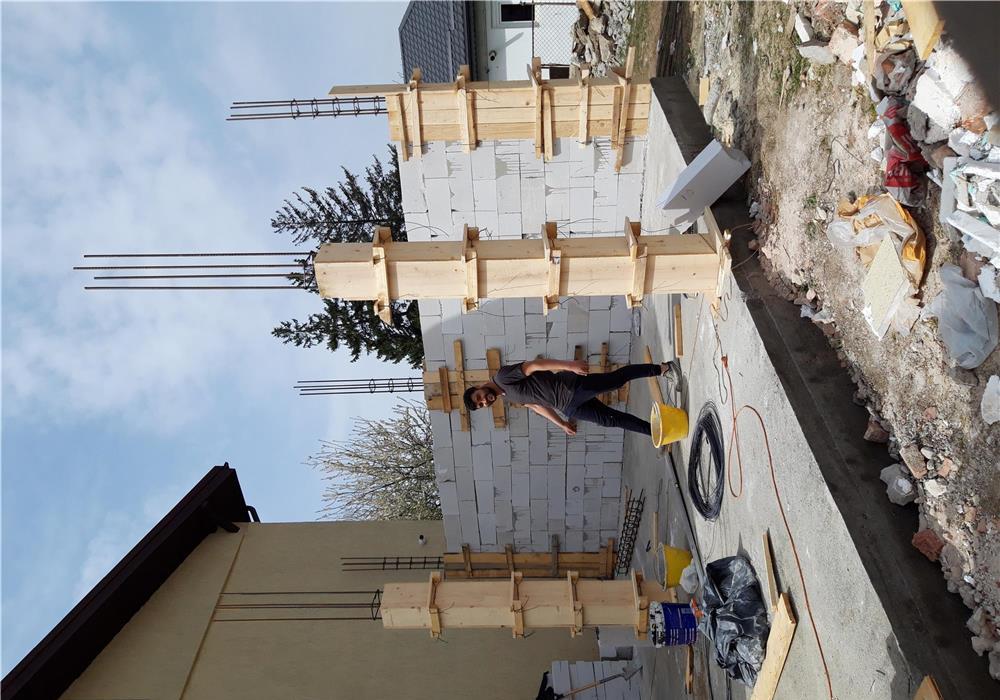 Constructi si amenajari