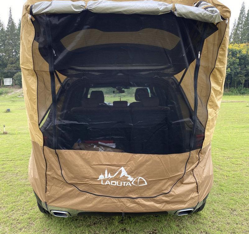 Cort auto 750 lei