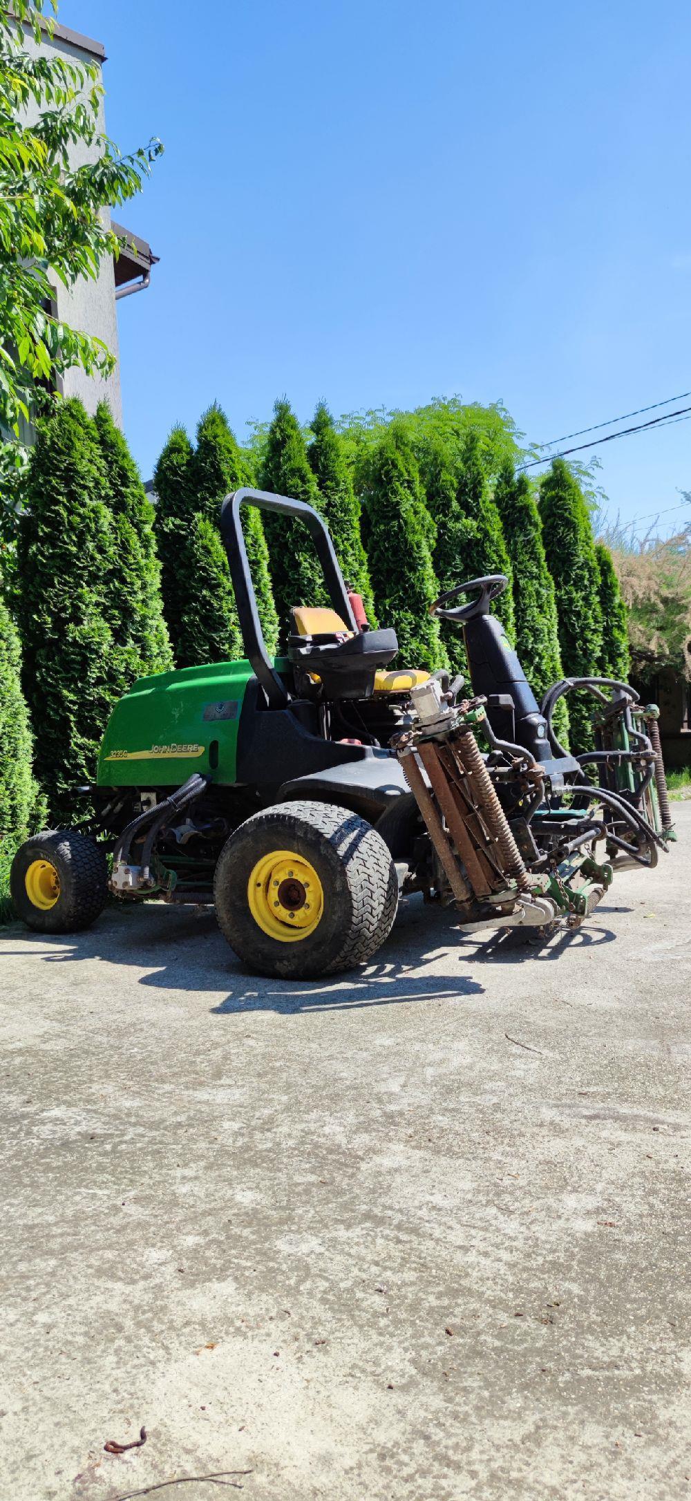 Cositoare profesionala  John Deere 3235C