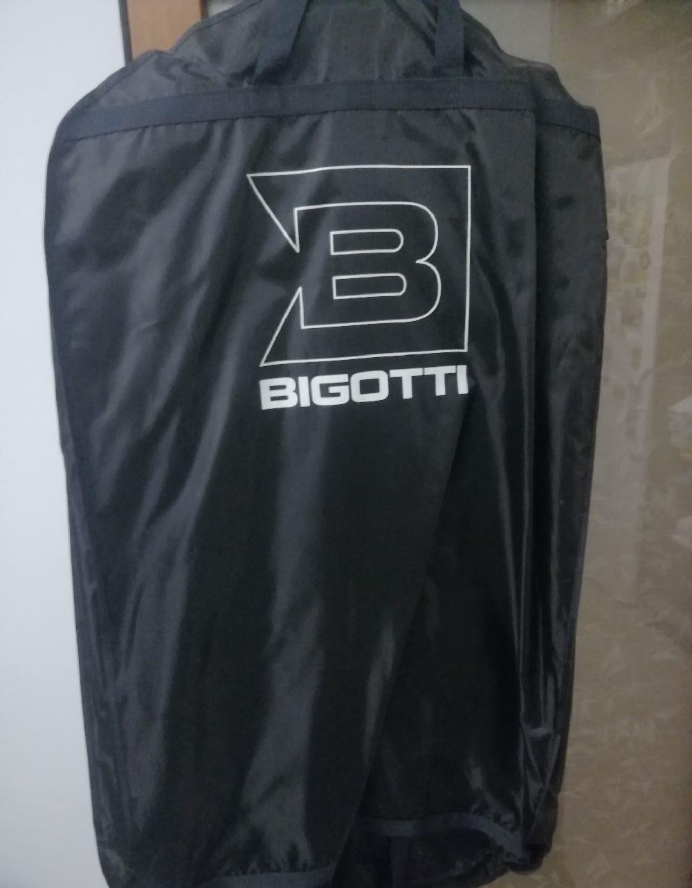 Costum Bigotti