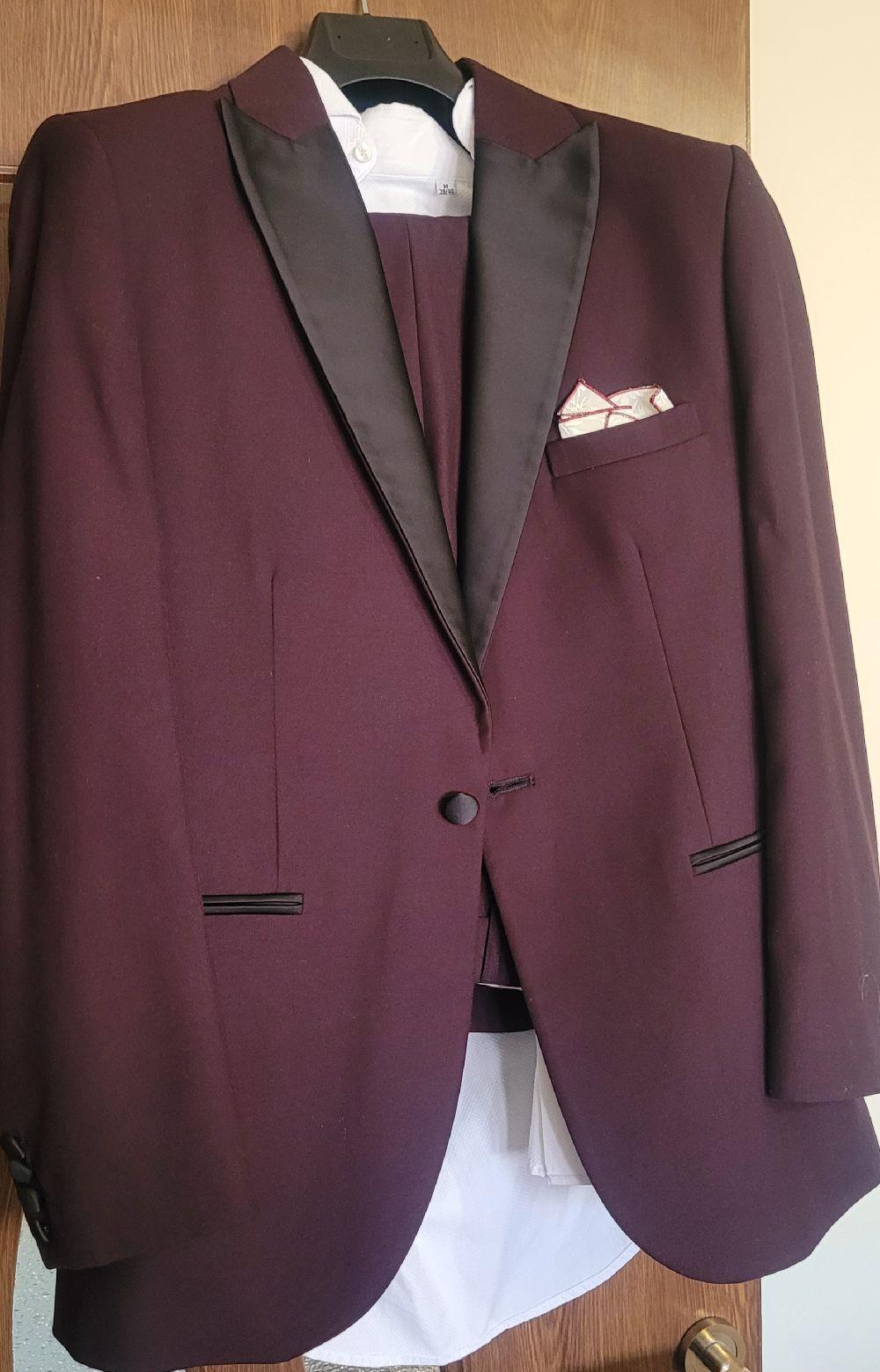 Costum elegant INEDIT nr 48