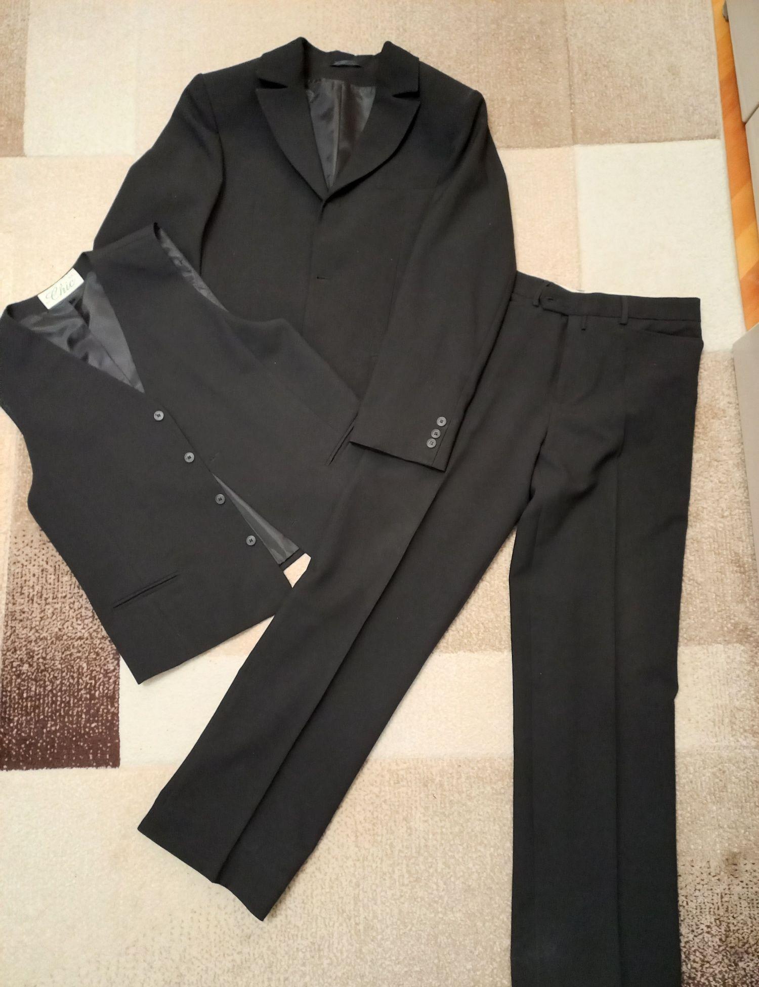 Costum pt barbati marca Chic
