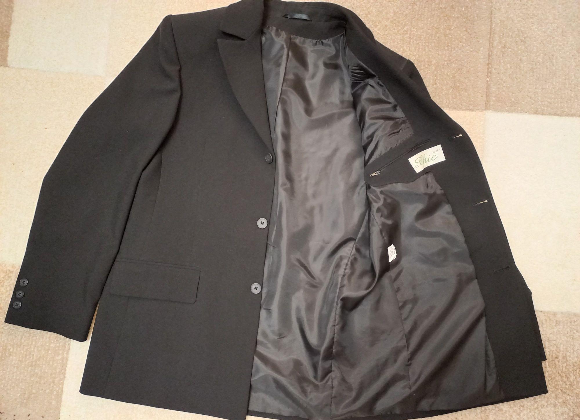 Costum pt barbati marca Chic