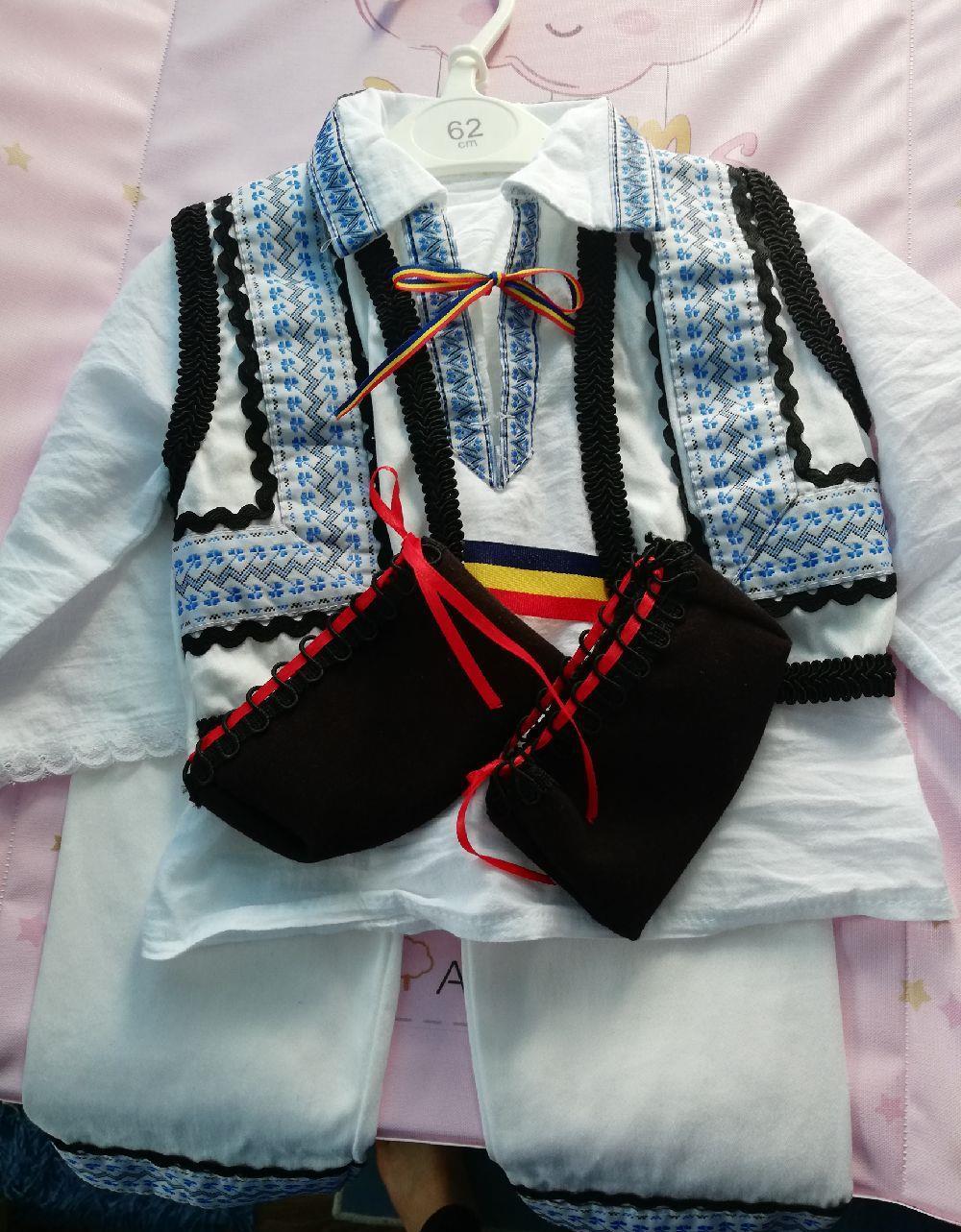Costumas traditional