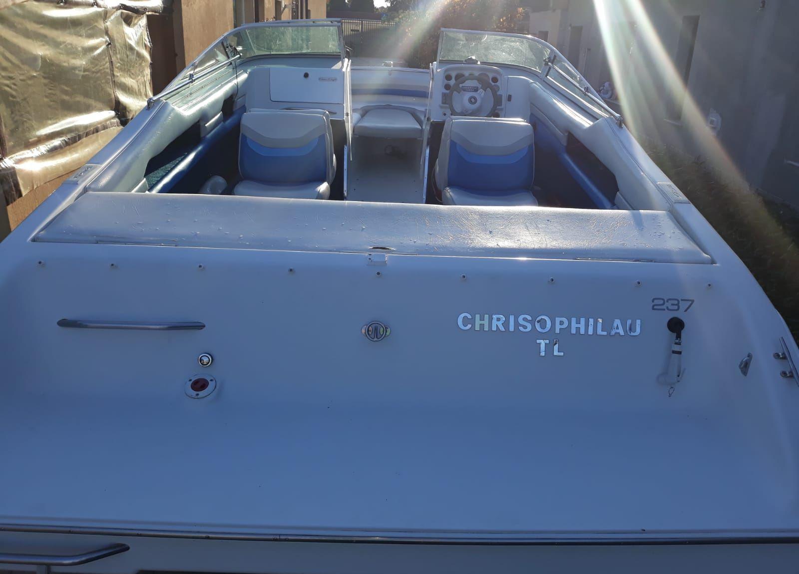 Criscraft 7.5 m 12 persoane motor diesel fnm marine turbo 250 cp