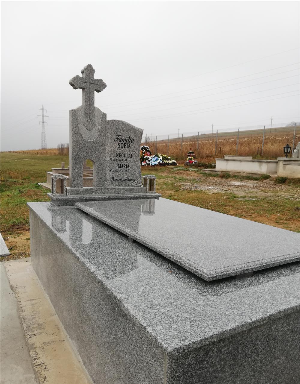 Cruci și lucrări funerare cimitir
