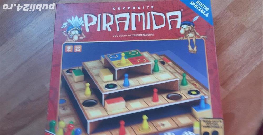 Cucereste piramida, joc tridimensional