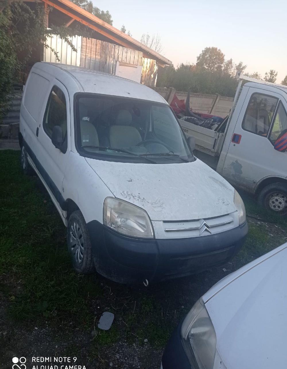 Cumpar auto pentru fier vechi sau dezmembrat
