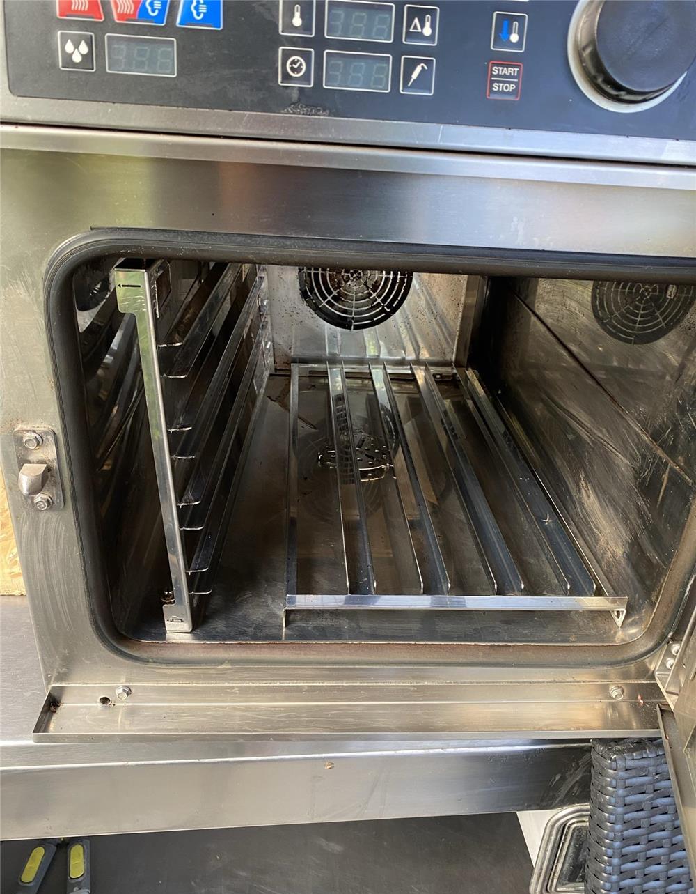 Cuptor profesional convectie Distform Mychef