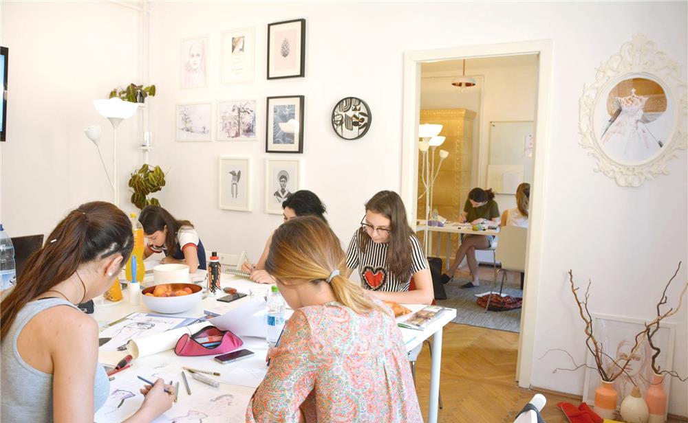 Curs de design vestimentar cu Ioana Avram