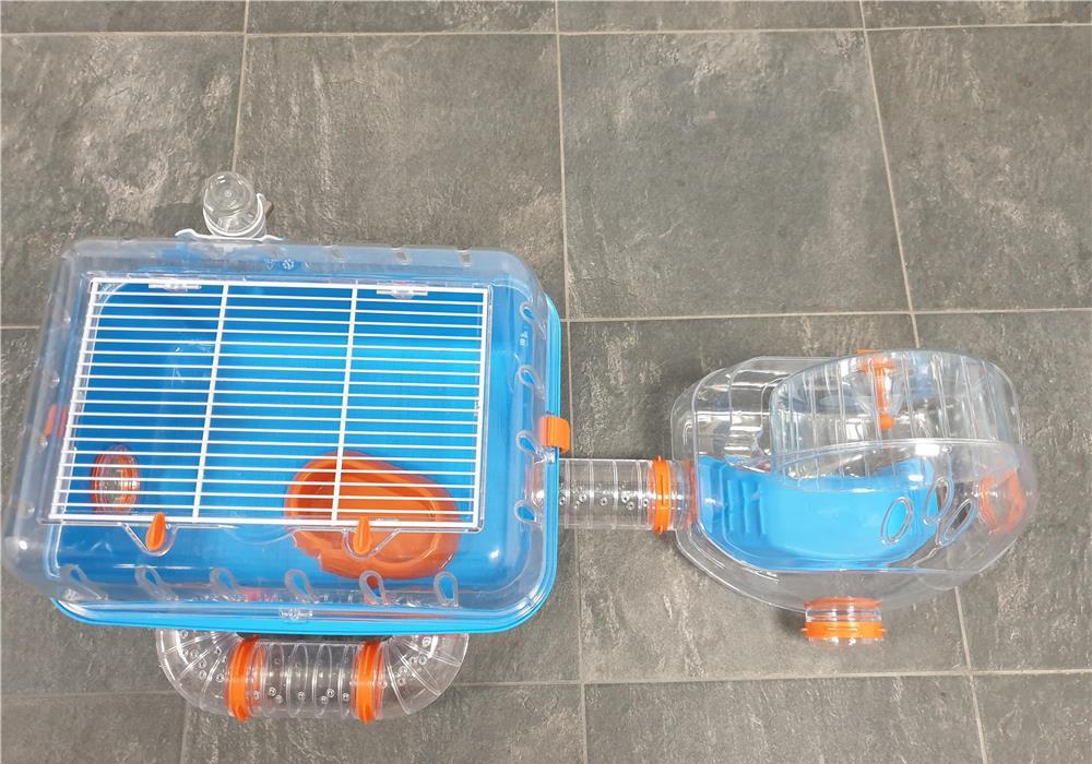 Cusca hamster cu tunel