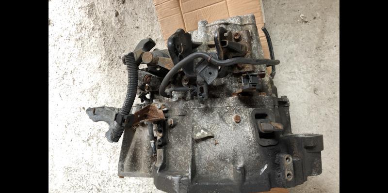 Cutie de viteze Nissan X-trail 2,2 Diesel 4X4 manuala 6 trepte