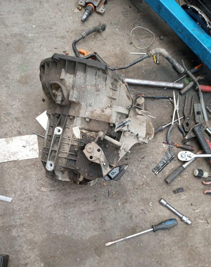 Cutie manuala Ford Focus 1 1.8 diesel 90 cai / 100 cai   XS4R-7F096