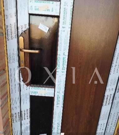 CX238 1/2 duplex "LA ROSU" in interior, aproape de asfalt!