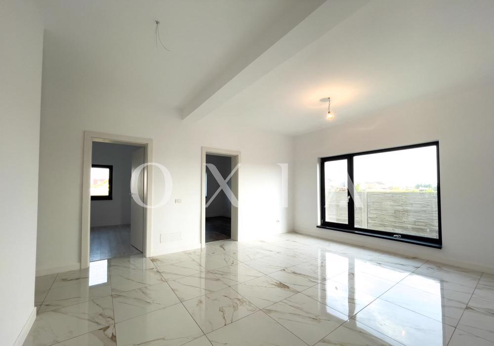 CX344 Duplex despartit prin garaj, finisaje Premium, zona buna
